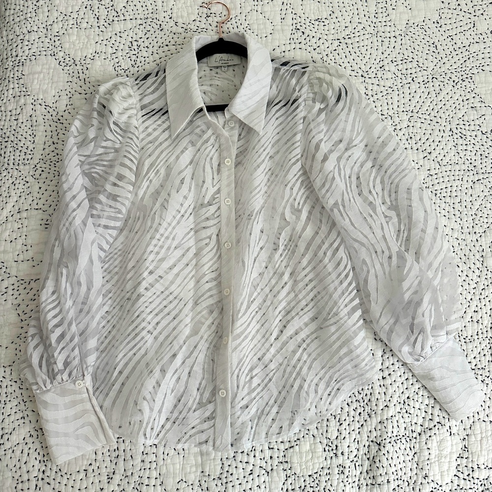 L’ Acadamie White Sheer Zebra Button Up Size S